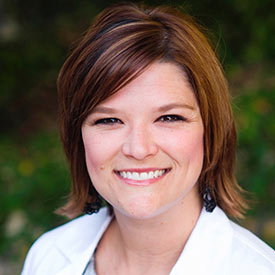 Sara Toth, RN, MSN, FNP-C, AOCNP Photo